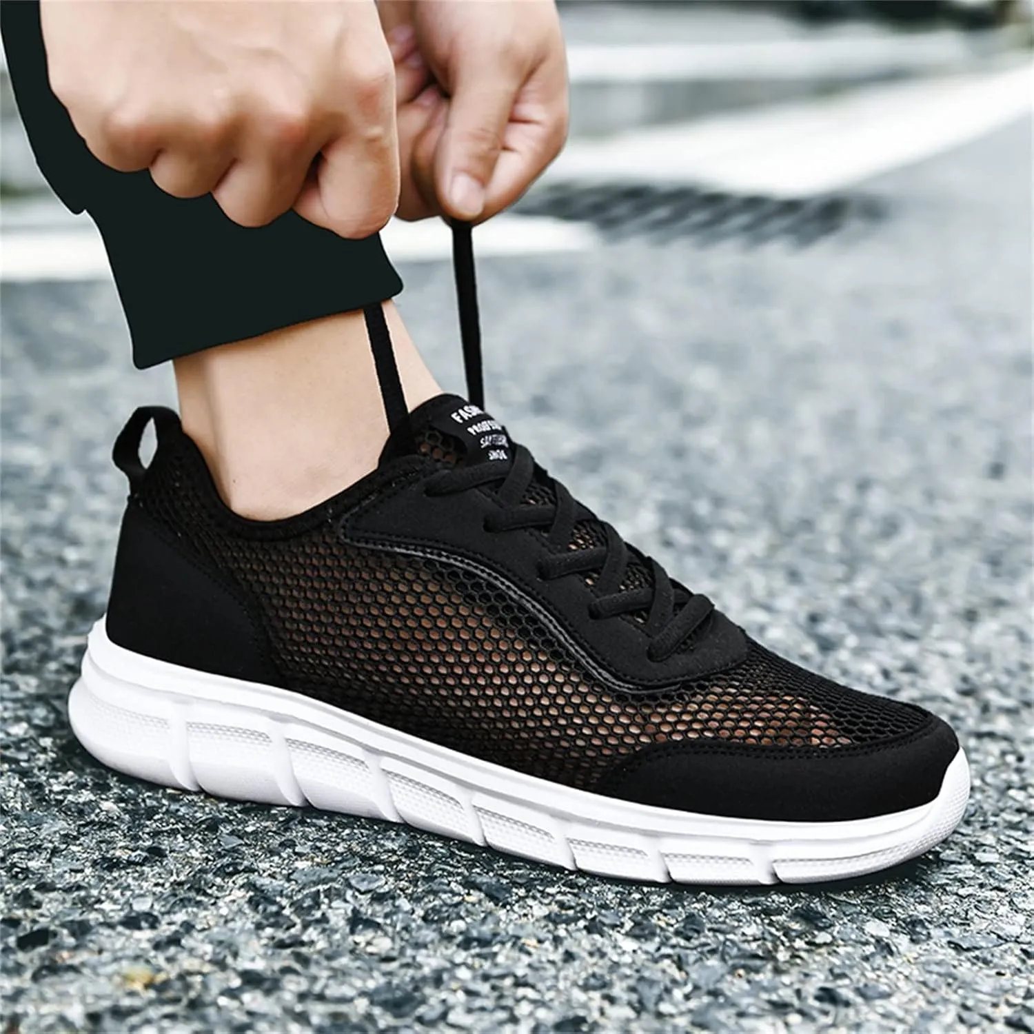 Fashion Sneakers Shoes Fashion Spring and Summer Men Sports Shoes Flat Bottom Lightweight Fly Woven Mesh Hollow Design