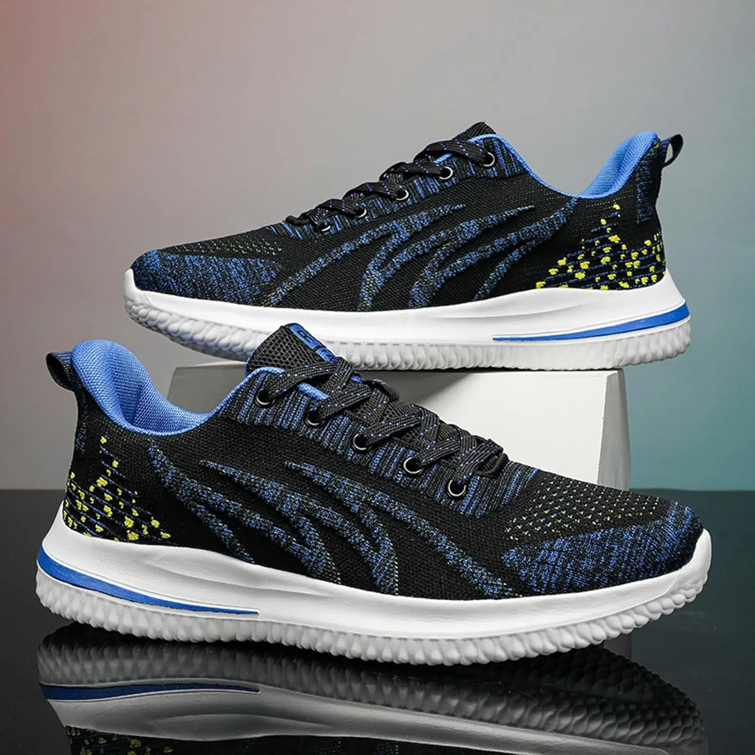 Fashion Sneakers Shoes Men Sports Shoes Fashion New Pattern Mesh Breathable Lace Up Flat Bottom Comfortable Casual