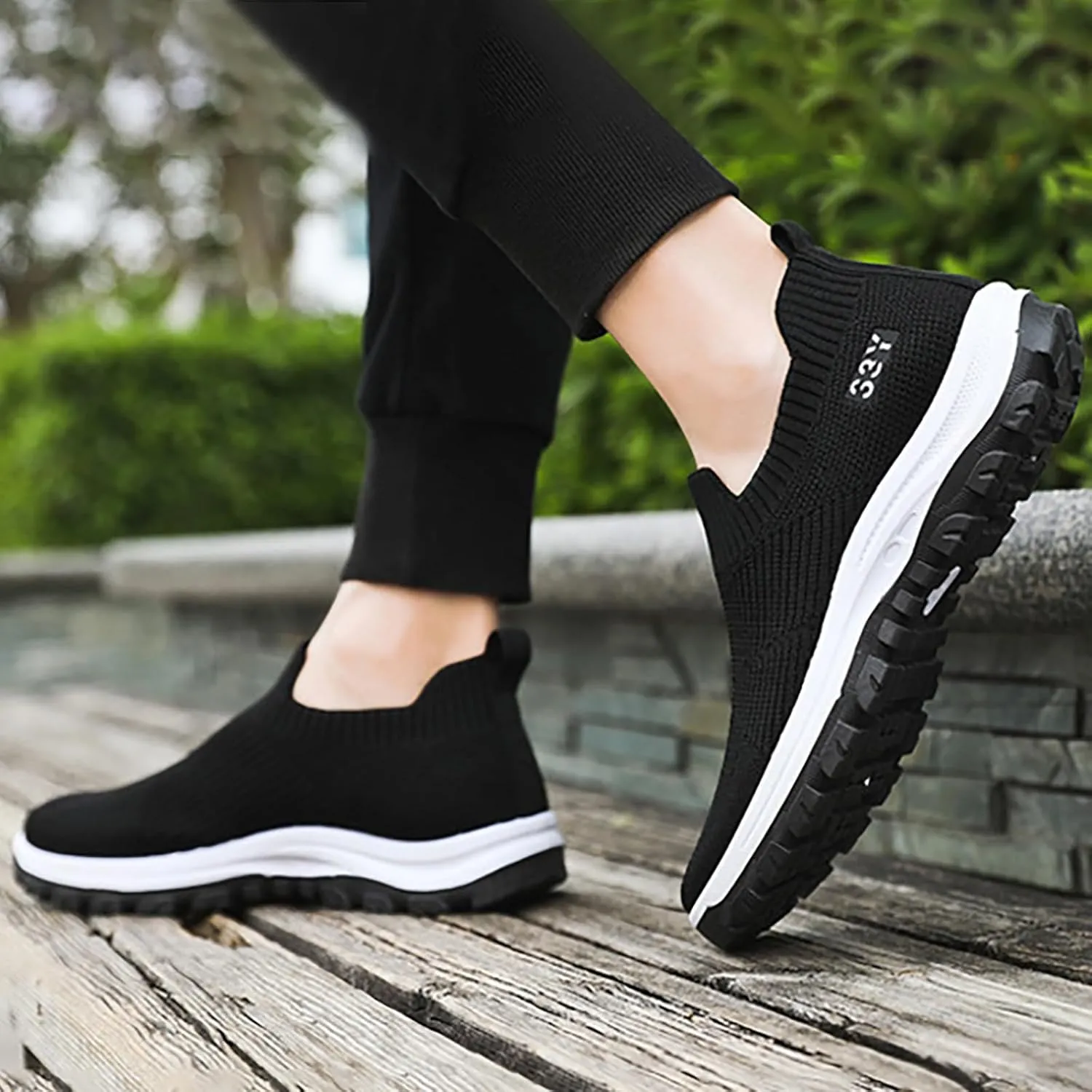 Fashion Sneakers Shoes Spring New Men's Casual Single Shoes Korean Version of Comfortable Sets of Wear Mesh Breathable