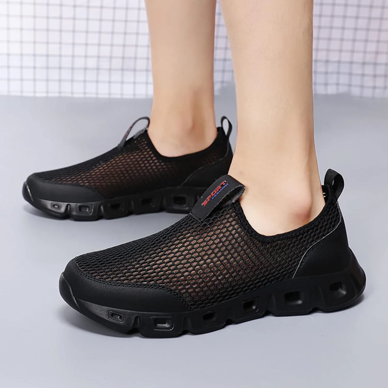 Men's Arch Support Shoes Fashion Hollow Mesh Breathable Sneakers Comfortable Sports Shoes Sneaker Rack for Men on Door