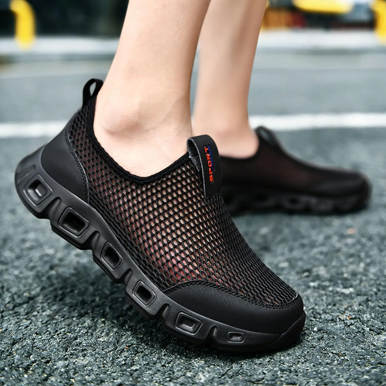 Men's Arch Support Shoes Fashion Hollow Mesh Breathable Sneakers Comfortable Sports Shoes Sneaker Rack for Men on Door
