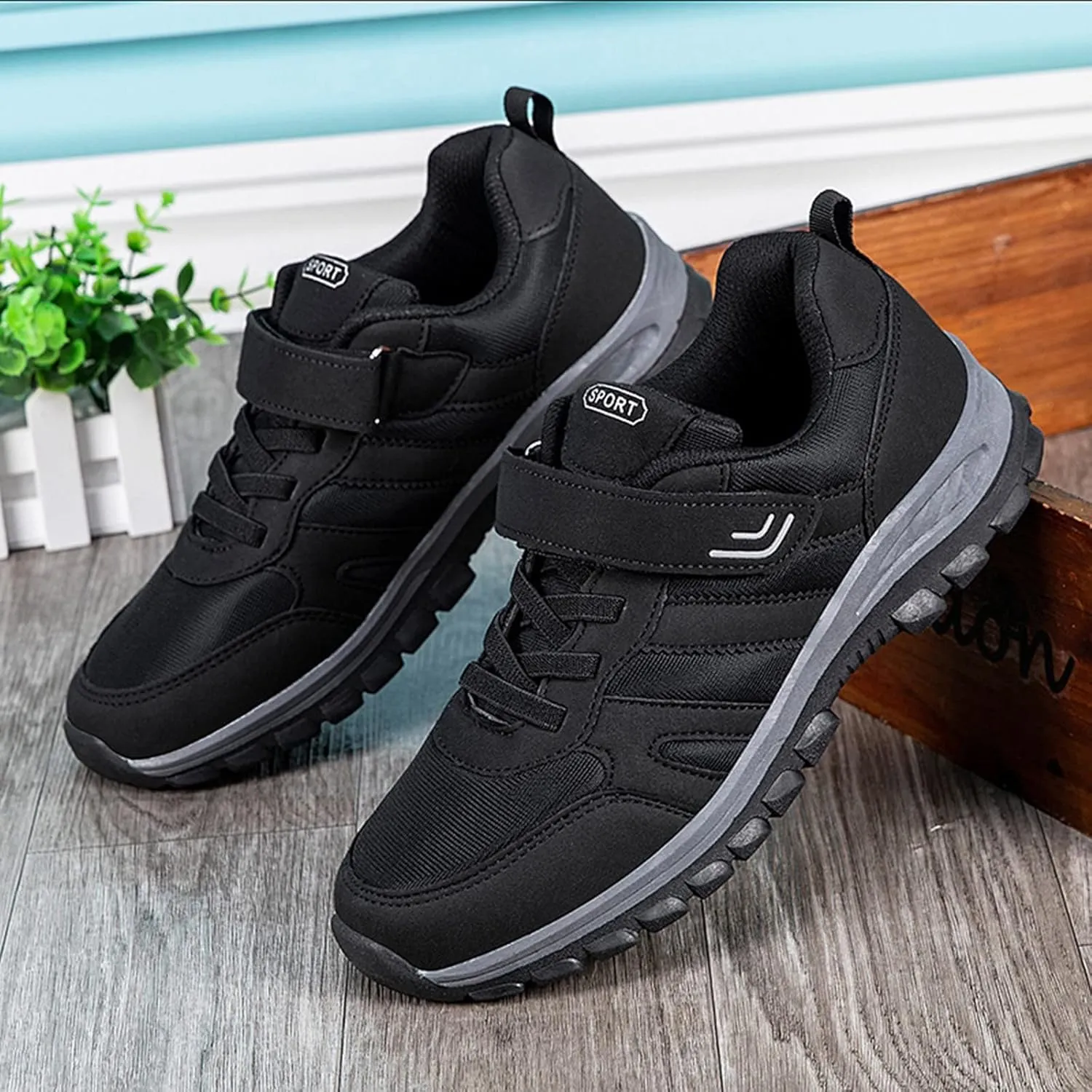 Men's Arch Support Workout Shoes Lightweight Breathable Slip on Running Shoe Men's Stylish Lightweight Sneakers