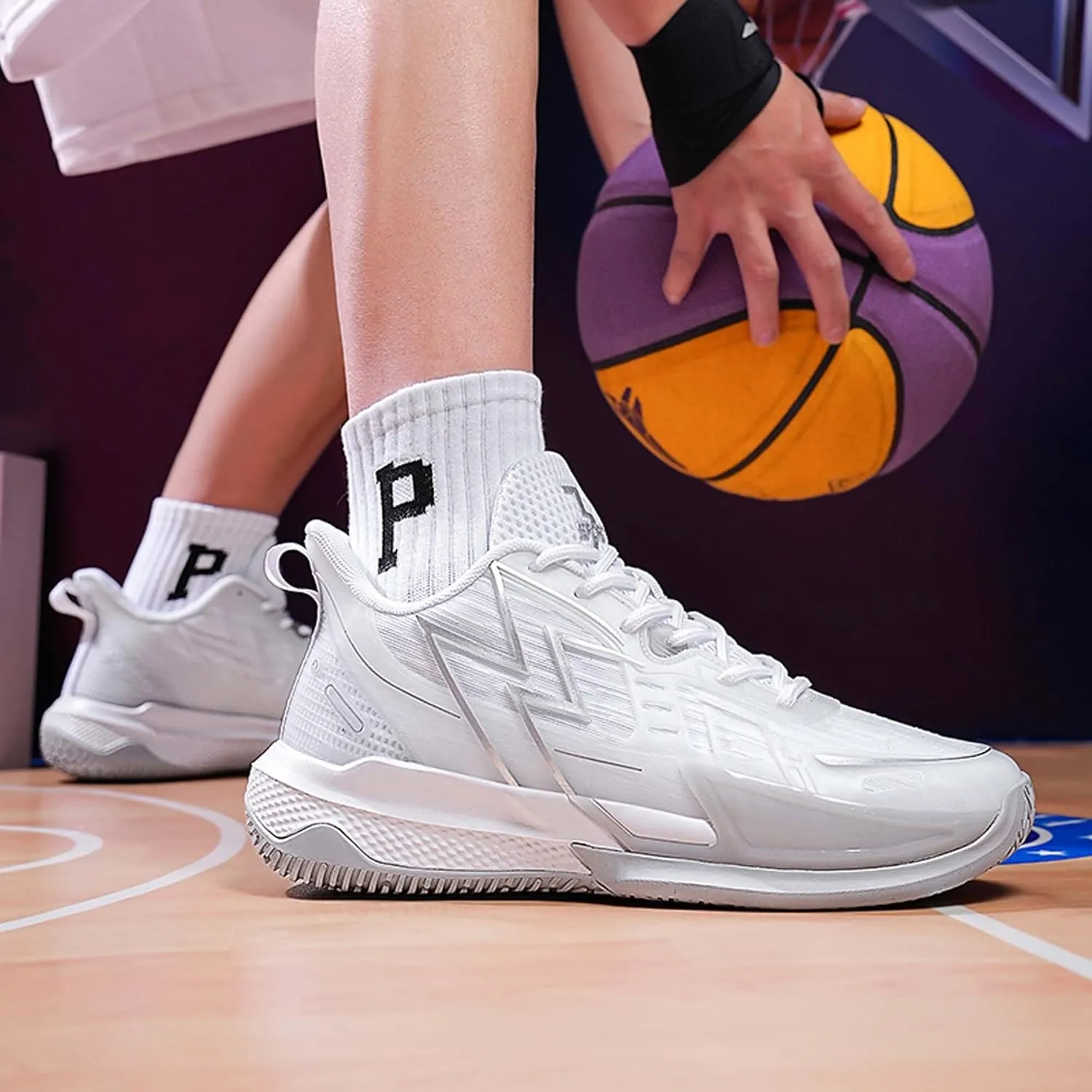 Men's Basketball Shoes Breathable High Top Sneakers Soft Bottom Training Running Shoes Street Personalized Casual Sports Men's/Women's Shoes
