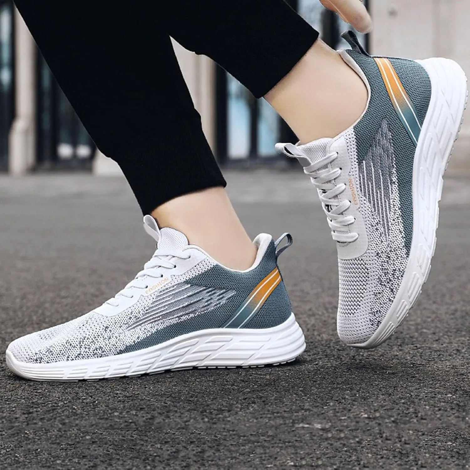Men's Fashion Sneakers Fashion Summer and Men Sneakers Fly Woven Mesh Breathable and Comfortable Slip On