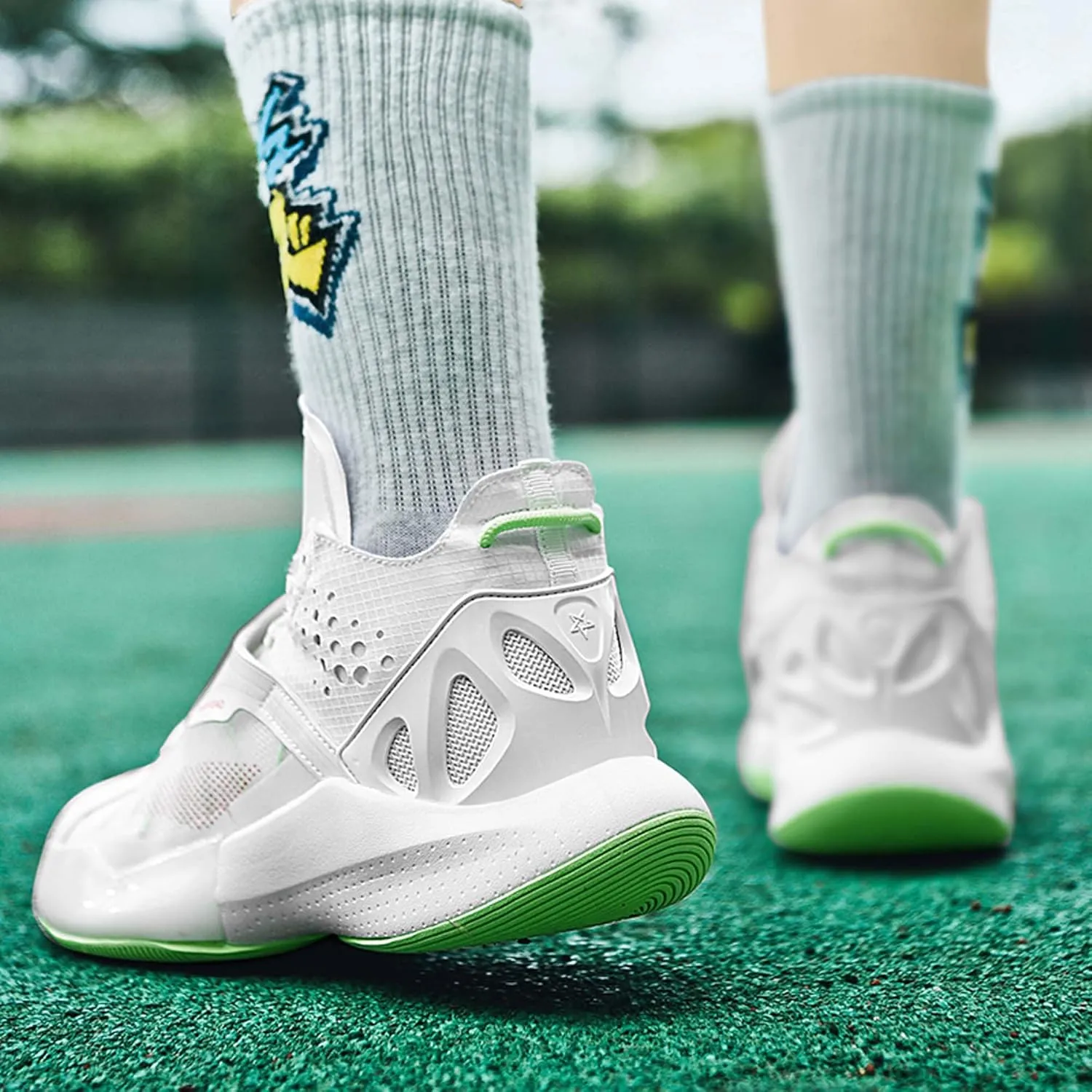 Men's High Top Basketball Shoes Indoor or Outdoor Court Teenagers Cushioned Training Basketball Sneakers Fashion High Top Sneakers Breathable Comfortable Fitness Running Tennis Shoes