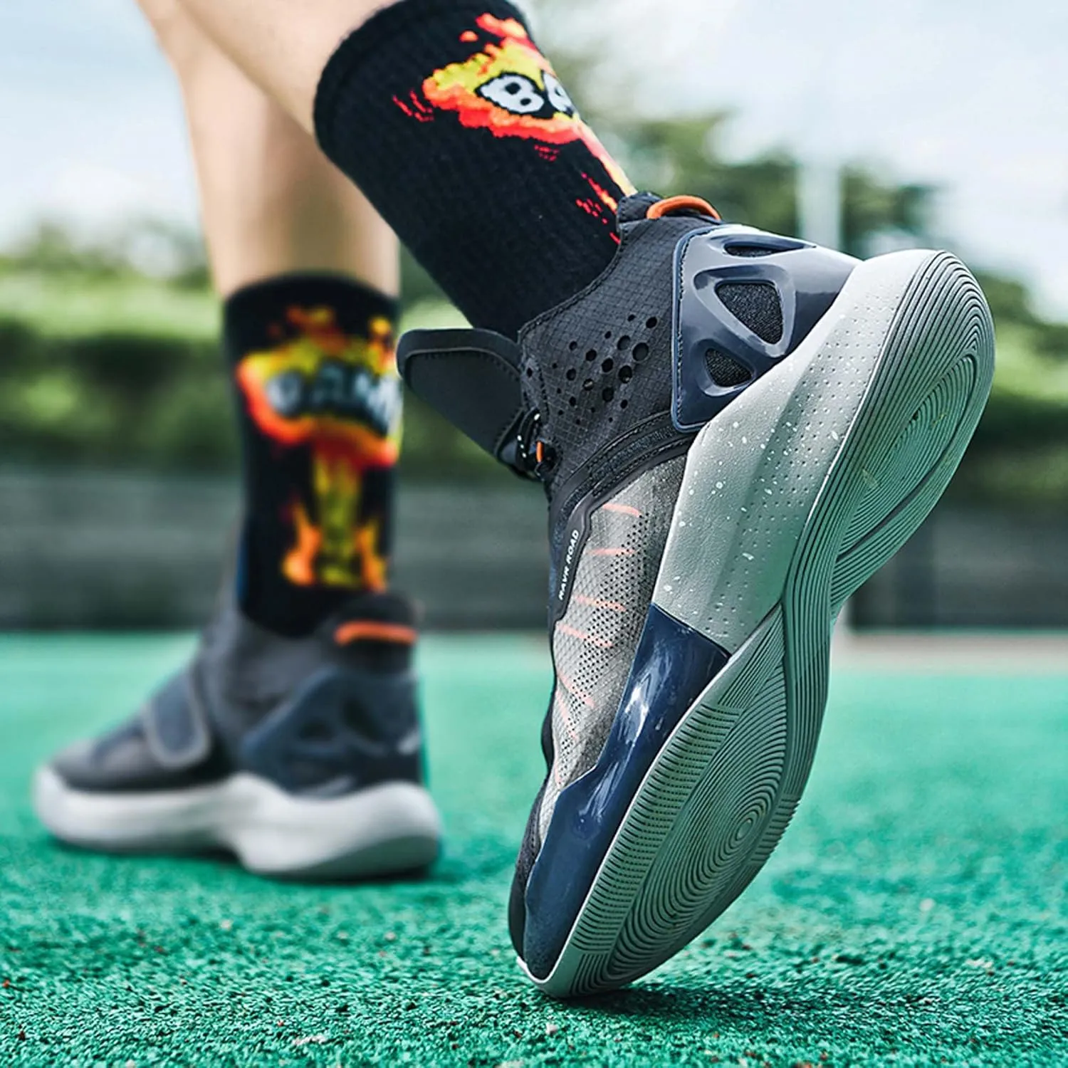 Men's High Top Basketball Shoes Indoor or Outdoor Court Teenagers Cushioned Training Basketball Sneakers Fashion High Top Sneakers Breathable Comfortable Fitness Running Tennis Shoes