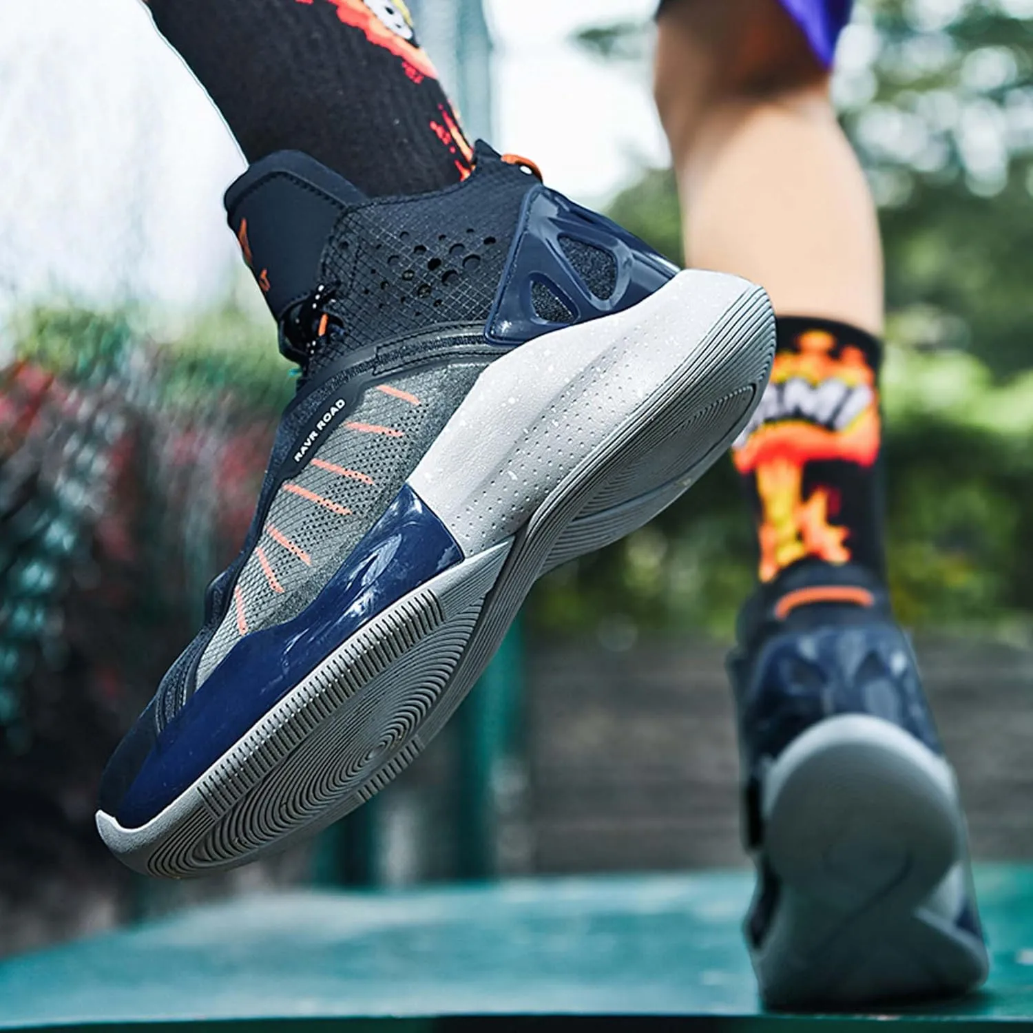 Men's High Top Basketball Shoes Indoor or Outdoor Court Teenagers Cushioned Training Basketball Sneakers Fashion High Top Sneakers Breathable Comfortable Fitness Running Tennis Shoes