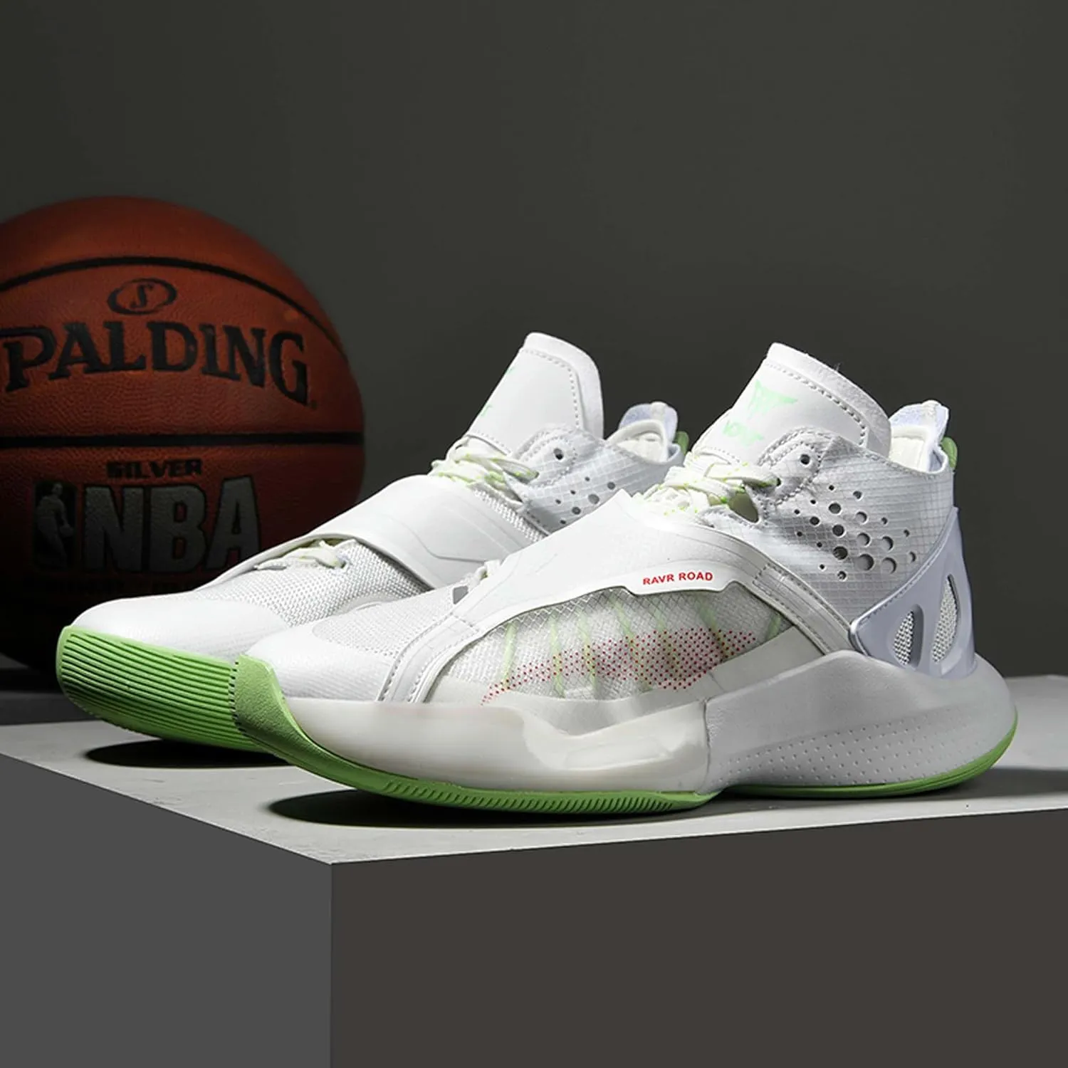 Men's High Top Basketball Shoes Indoor or Outdoor Court Teenagers Cushioned Training Basketball Sneakers Fashion High Top Sneakers Breathable Comfortable Fitness Running Tennis Shoes