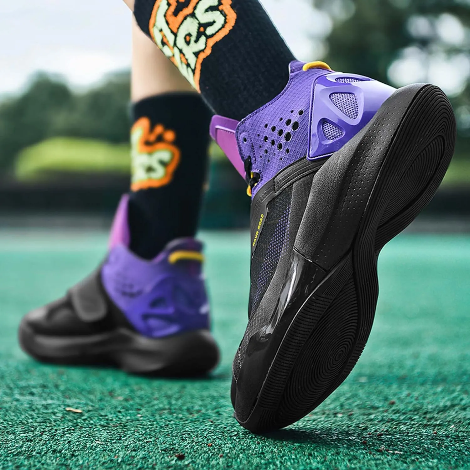 Men's High Top Basketball Shoes Indoor or Outdoor Court Teenagers Cushioned Training Basketball Sneakers Fashion High Top Sneakers Breathable Comfortable Fitness Running Tennis Shoes