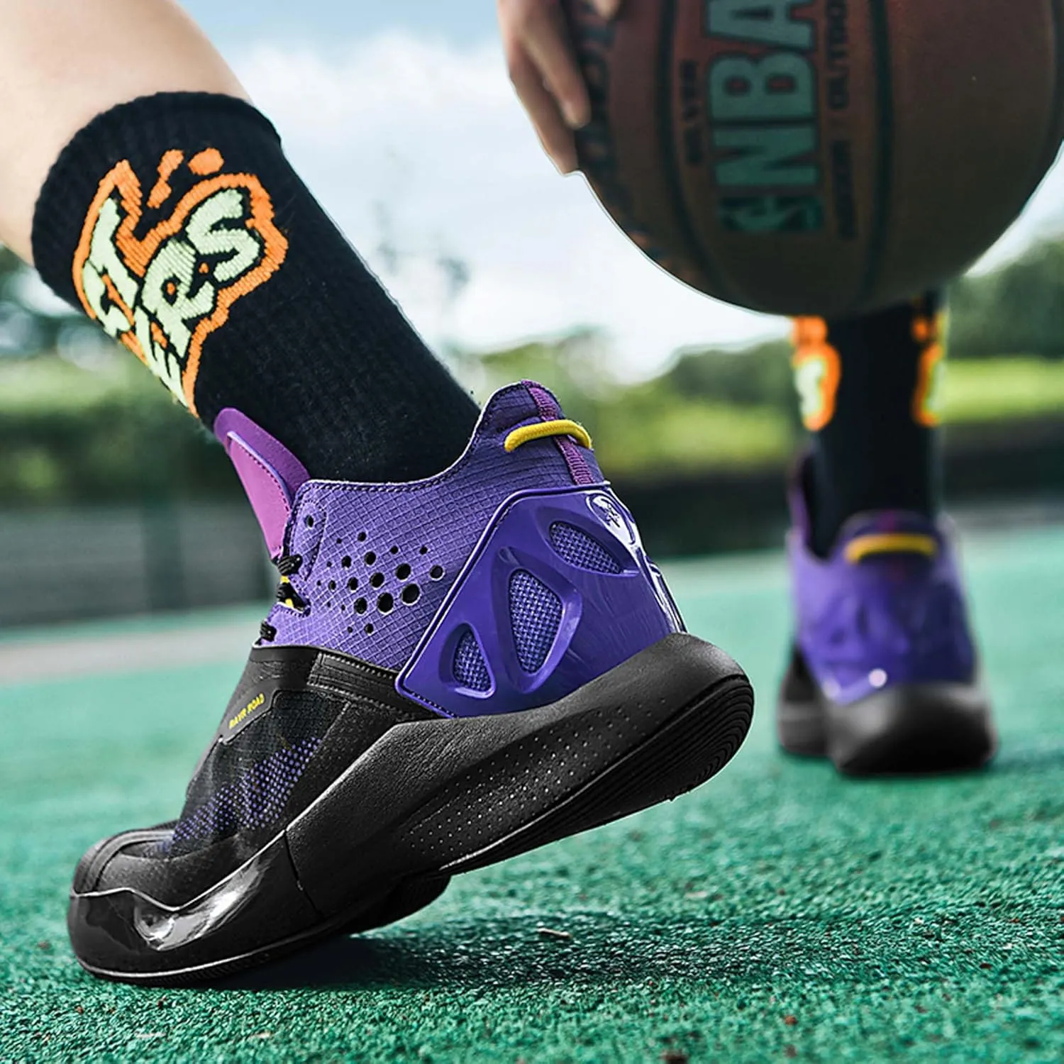 Men's High Top Basketball Shoes Indoor or Outdoor Court Teenagers Cushioned Training Basketball Sneakers Fashion High Top Sneakers Breathable Comfortable Fitness Running Tennis Shoes