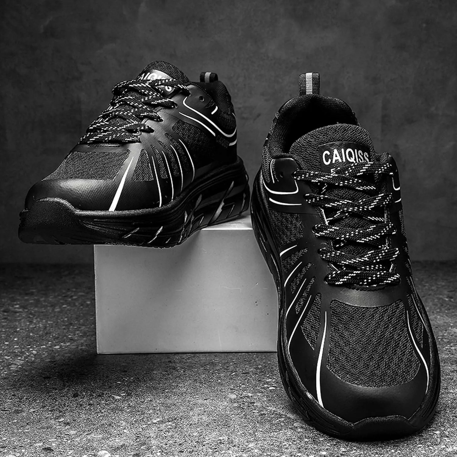 Mens Low Top Lace Up Classic Casual Walking Shoes Rubber Sole Anti Slip Running Shoes High Elasticity Basketball Sneakers Comfortable and Breathable Training Shoes Lightweight Badminton Sneakers