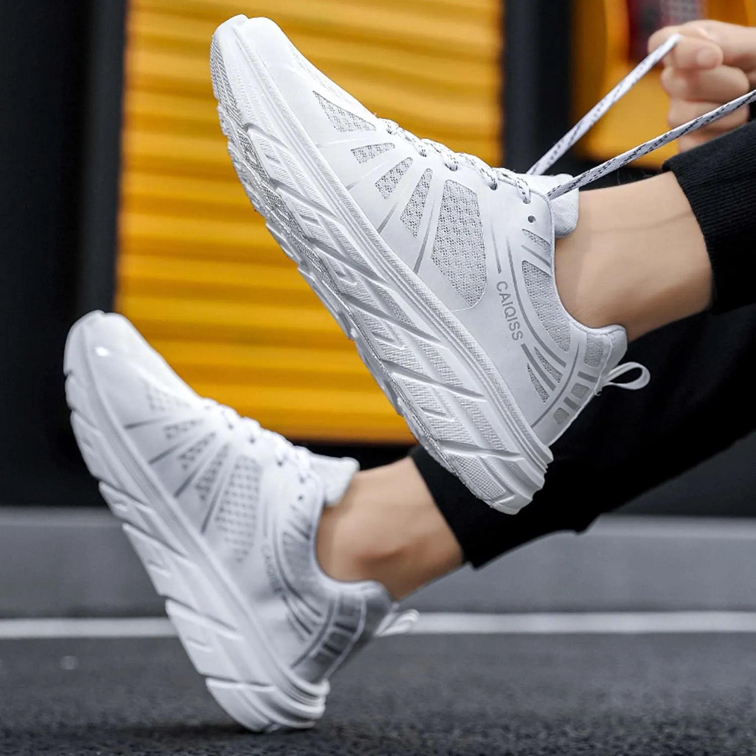 Mens Low Top Lace Up Classic Casual Walking Shoes Rubber Sole Anti Slip Running Shoes High Elasticity Basketball Sneakers Comfortable and Breathable Training Shoes Lightweight Badminton Sneakers