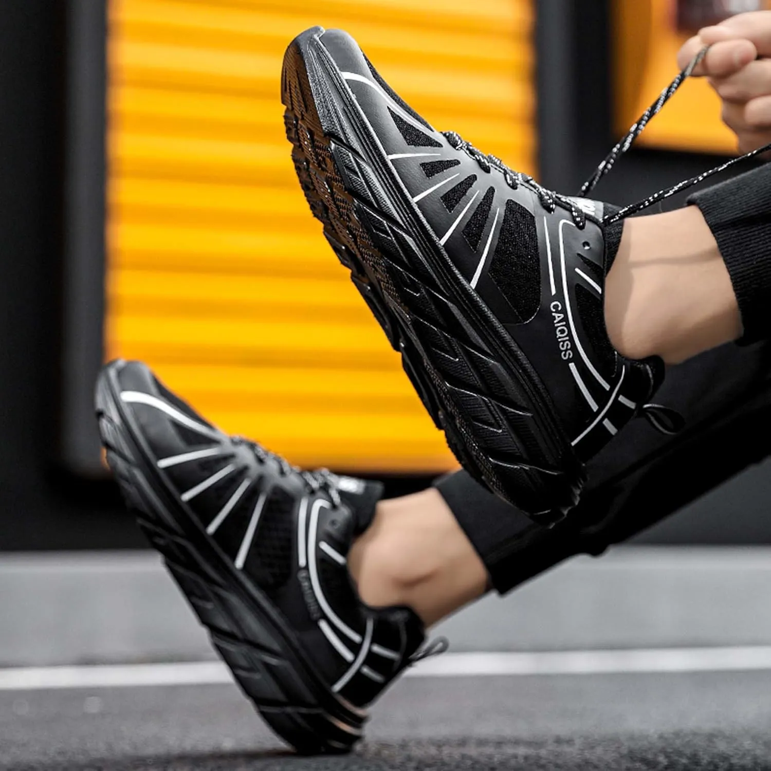 Mens Low Top Lace Up Classic Casual Walking Shoes Rubber Sole Anti Slip Running Shoes High Elasticity Basketball Sneakers Comfortable and Breathable Training Shoes Lightweight Badminton Sneakers