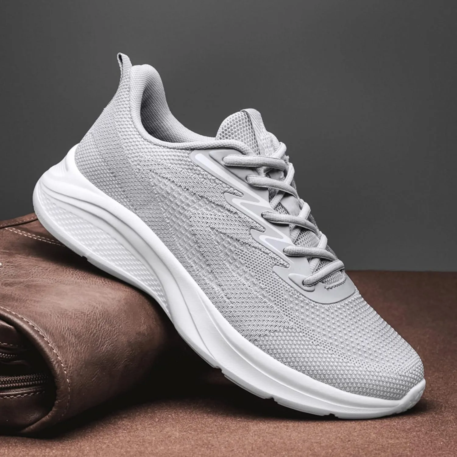 Men's Minimalist Barefoot Shoes Lightweight Breathable Slip on Running Shoe Lightweight Diabetic Shoes for Men