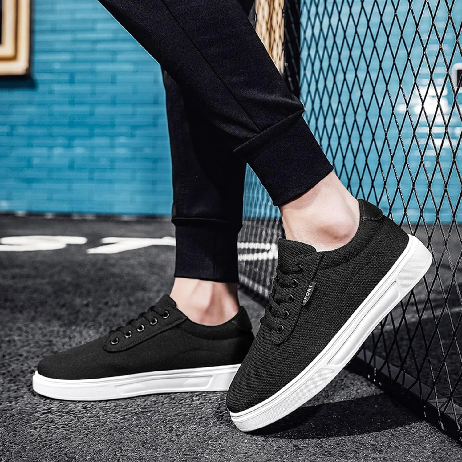 Men's Minimalist Barefoot Shoes Lightweight Breathable Slip On Running Shoe Men's Lightweight Cushion Sneakers
