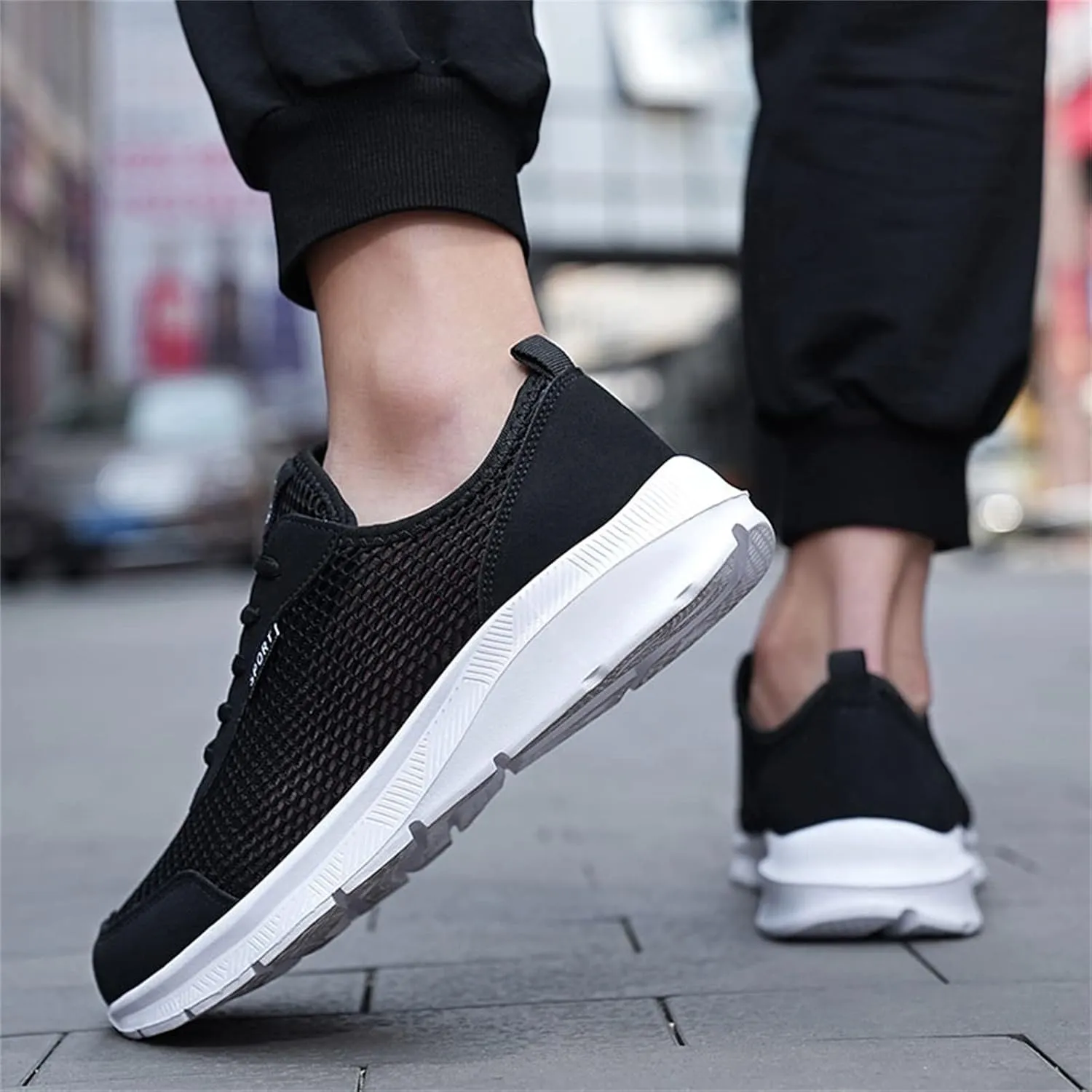 Men's Non Slip Running Shoes Ultra Light Breathable Casual Walking Shoes Fashion Sneakers Mesh Workout Sports Shoes