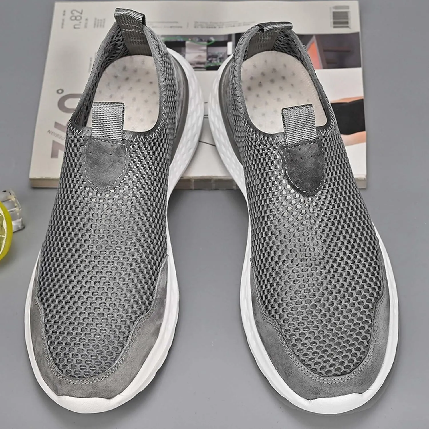 Men's Running Shoes Breathable Mesh Casual Walking Shoes Fashion Sneakers Non-slip Soft Sole Tennis Fitness Trainers Outdoor Hiking Climbing Shoes