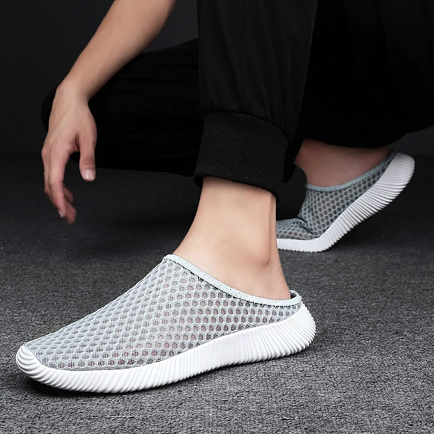 Mens Slip On Men's and Women's Same Mesh Breathable Lightweight Slingback Toe Toe Beach Sports and Casual Shoes