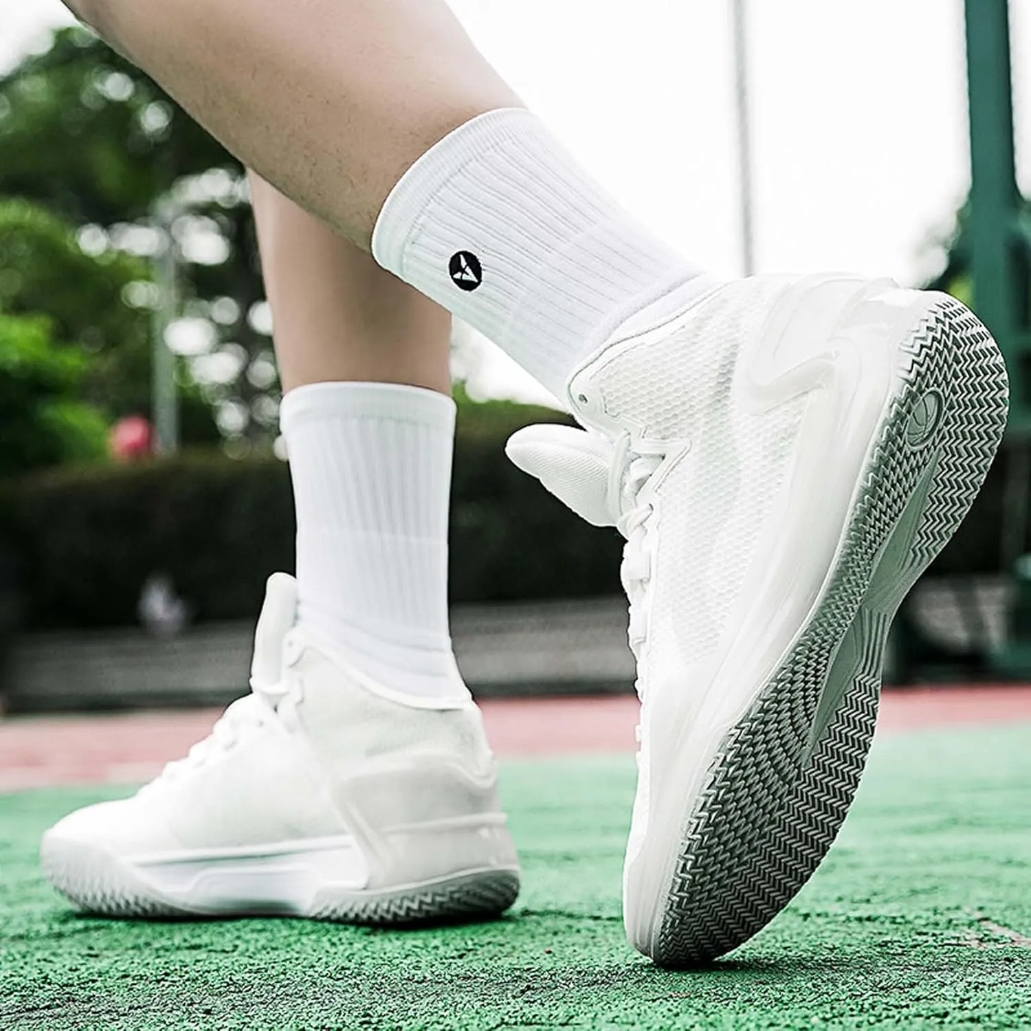Men's Women's High Top Basketball Shoes Breathable Fashion Sports Running Shoes Anti-Slip Lightweight High Top Sneakers Outdoor Anti-Slip Training Tennis Shoes