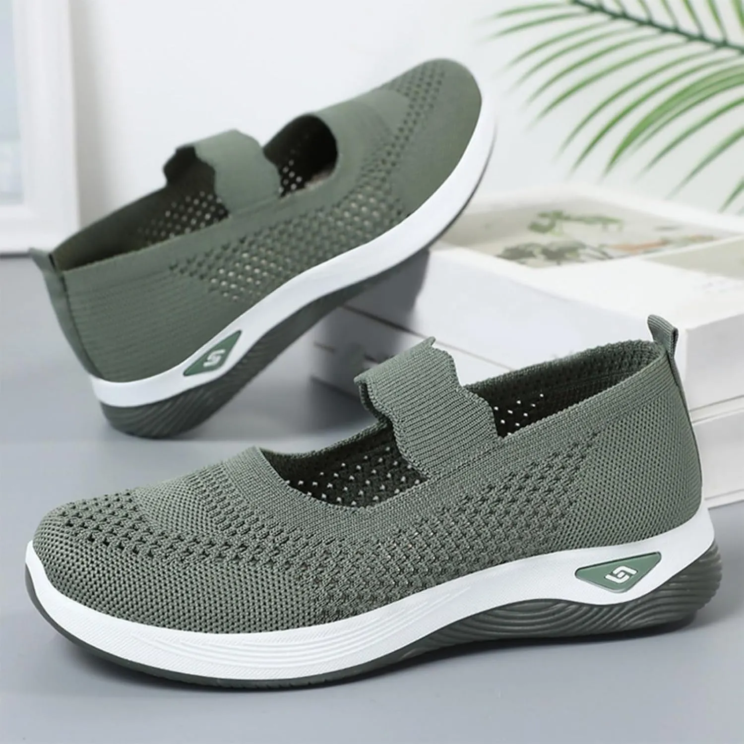 Mmoneyake Orthopedic Shoes for Women Walking Shoe Orthopedic Breathable Soft Shoes Diabetic Foam Shoe Hands Free Slip On Sneakers with Arch Support Indoor Outdoor Casual Sneakers