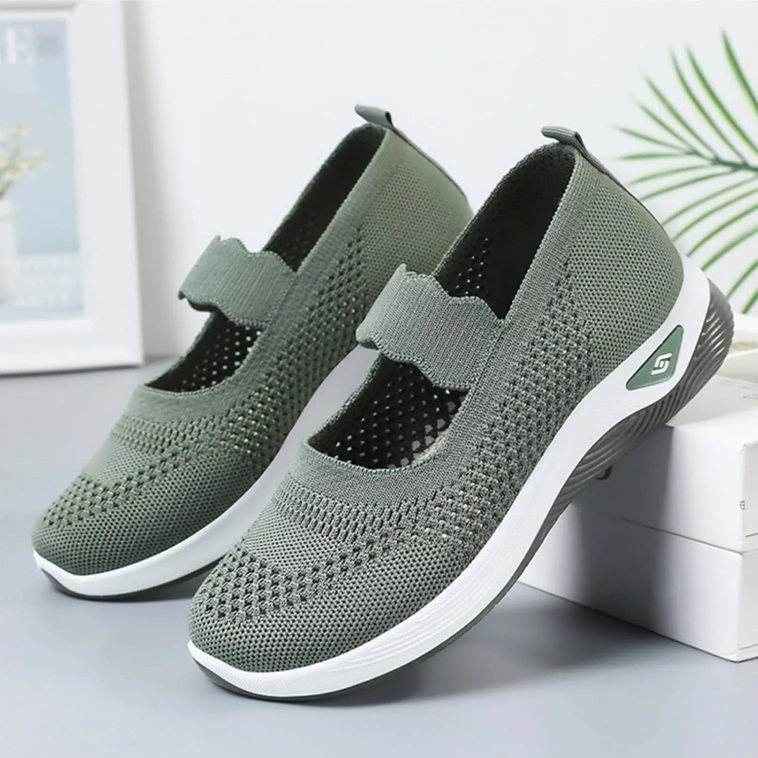 Mmoneyake Orthopedic Shoes for Women Walking Shoe Orthopedic Breathable Soft Shoes Diabetic Foam Shoe Hands Free Slip On Sneakers with Arch Support Indoor Outdoor Casual Sneakers