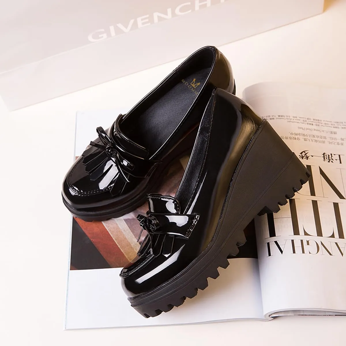 MOOMMO Women Platform Wedge Loafers Shoes Slip On Patent Leather Oxford Shoes Fringe Wingtip Bow Lug Sole Chunky Heel Round Toe Penny Loafers Ladies Girls Uniform Business Office Shoes Cute 4-10 M US