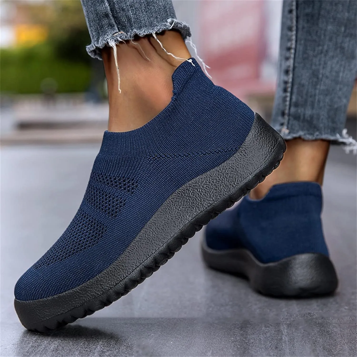 Versatile & Casual Sneaker Fashion Summer Men Sports Shoes Flat Bottom Lightweight Slip On Flying Woven Mesh Breathable