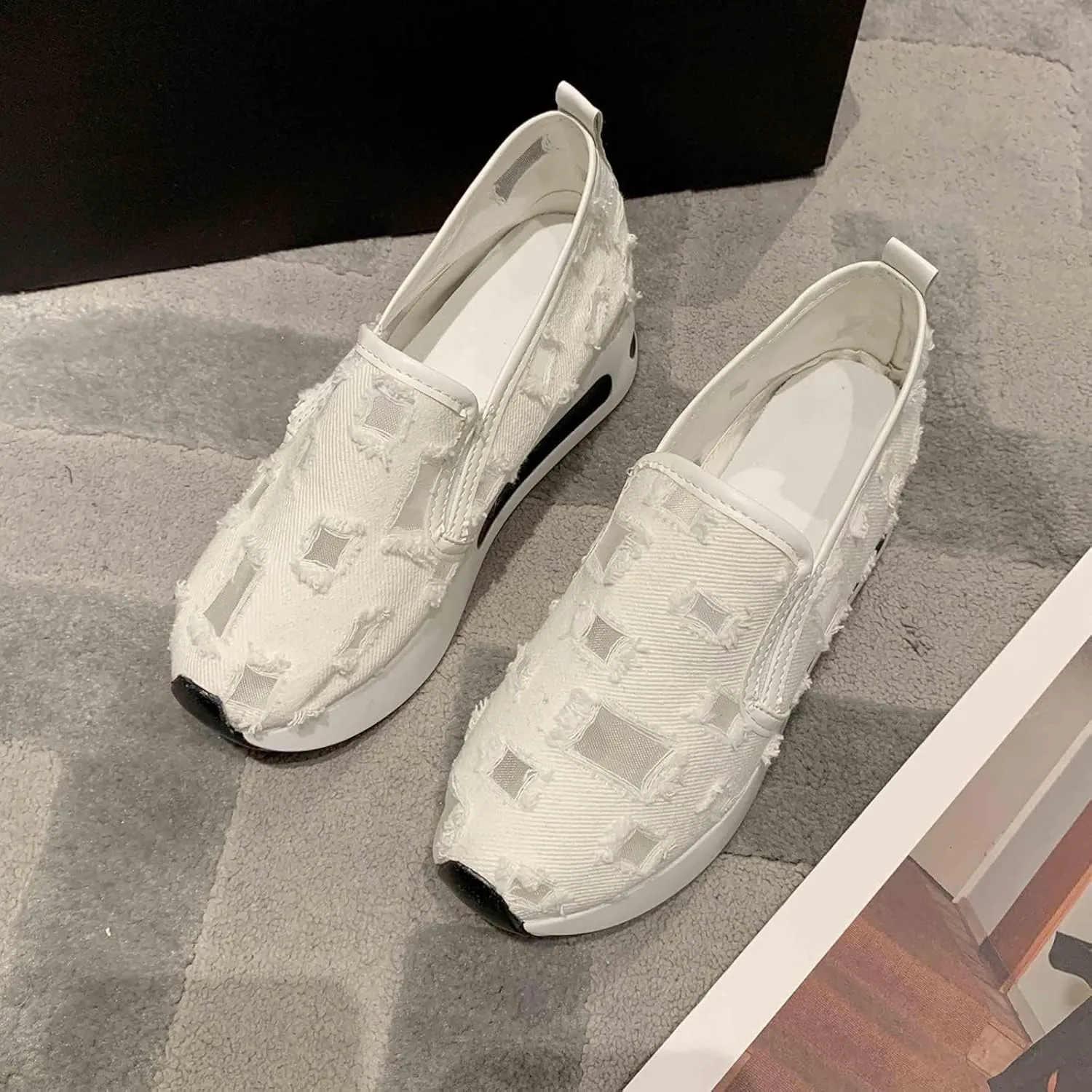 Womens Platform Sneakers Embroidery Floral Mesh Hollow Out Breathable Sneakers Chunky Sole Wedge Athletic Tennis Walking Shoes Slip On Lightweight Non Slip Work Shoes