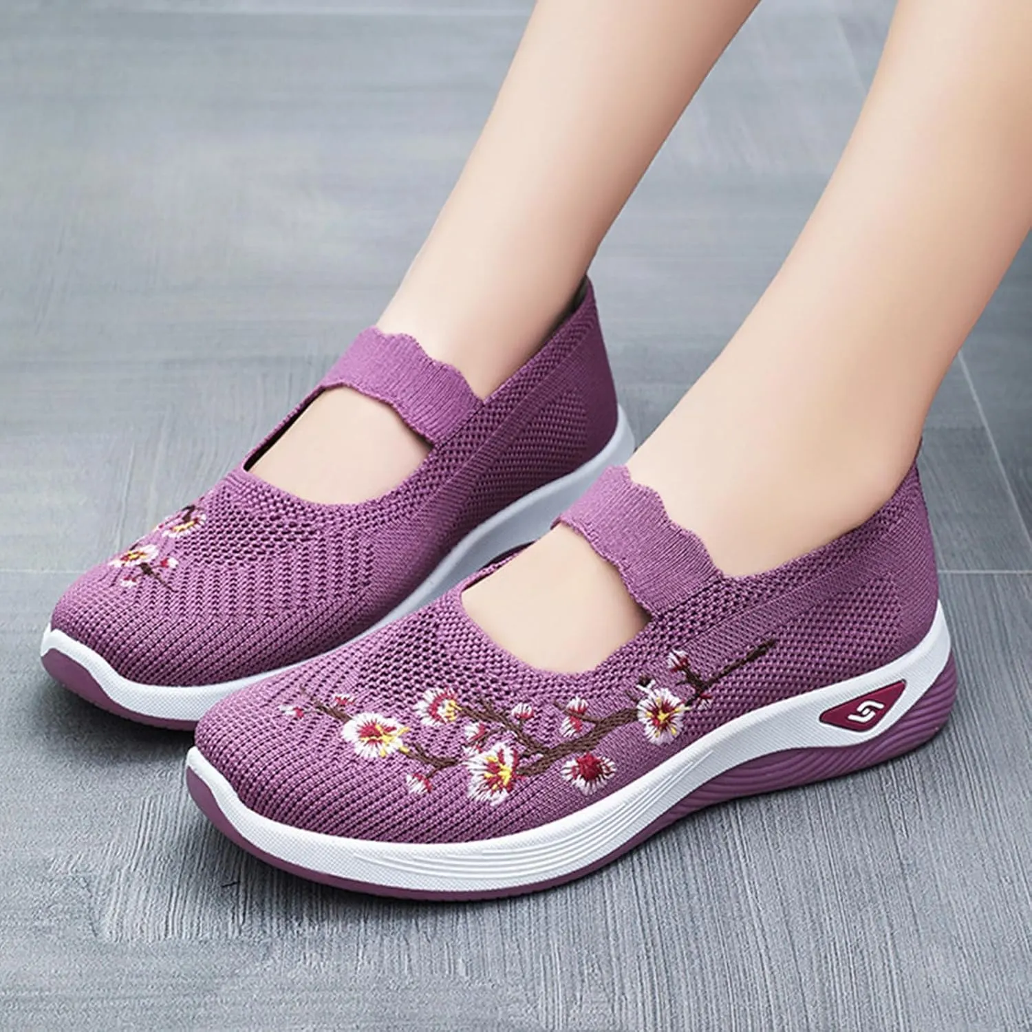 Women's Woven Orthopedic Breathable Soft Shoes Fashion Floral Embroidery Walking Shoes Comfy Platform Non Slip Work Shoe Casual Walking Sneakers